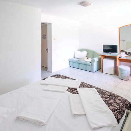 Complex Tismana 3* All Inclusive Jupiter Exterior foto