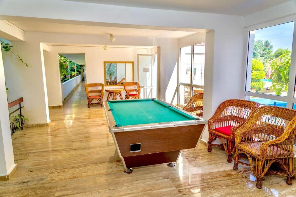 Complex Tismana 3* All Inclusive Jupiter Exterior foto