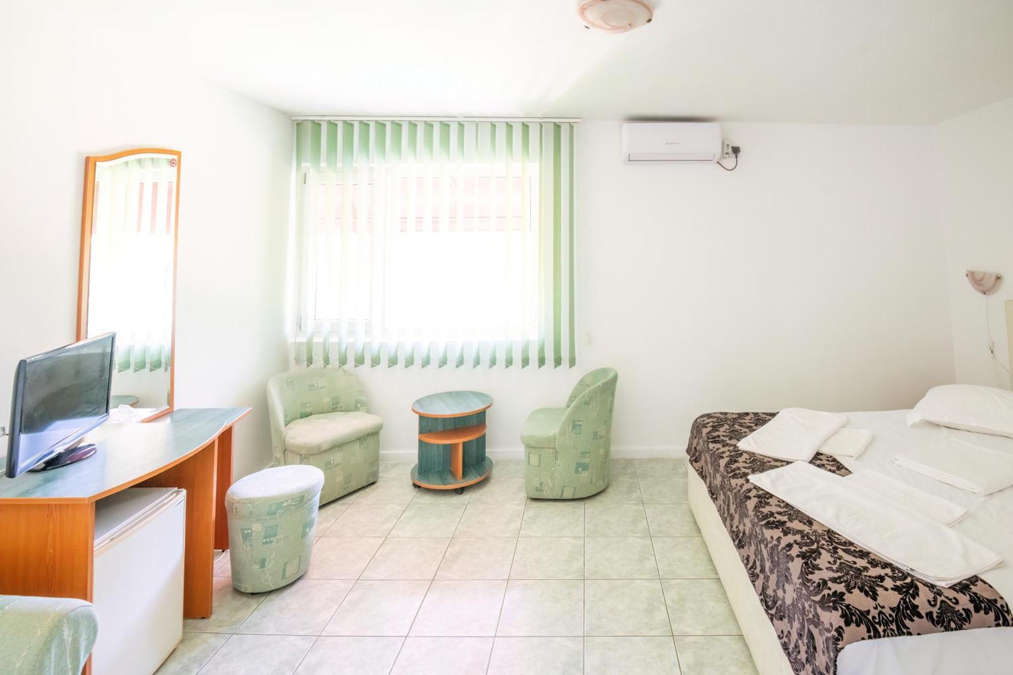 Complex Tismana 3* All Inclusive Jupiter Exterior foto