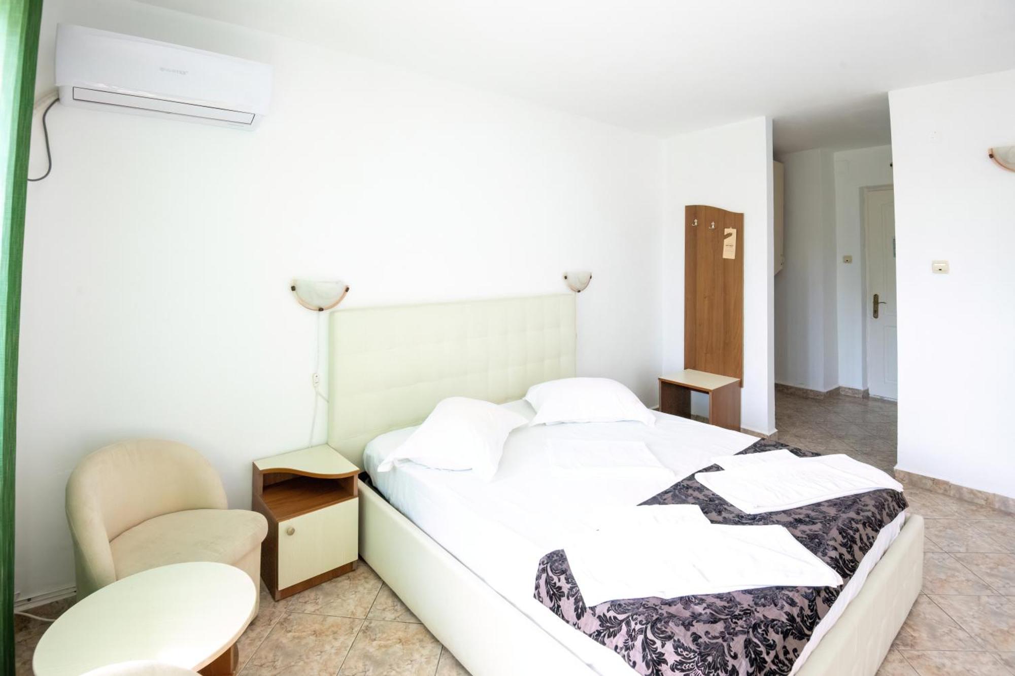 Complex Tismana 3* All Inclusive Jupiter Exterior foto